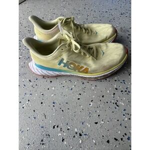 Hoka One One Carbon X 2 Womens‎ Size 11 D Yellow Athletic Road Running Shoes